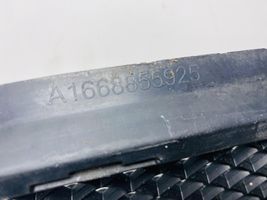 Mercedes-Benz ML W166 Kratka dolna zderzaka przedniego A1668855925