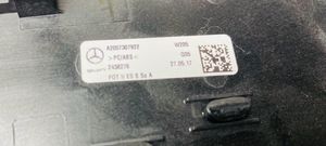 Mercedes-Benz GLC X253 C253 Autres éléments de garniture de porte arrière A2057307922