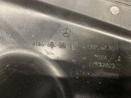 Mercedes-Benz GL X166 Couvre soubassement arrière A1666809607