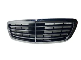 Mercedes-Benz S W222 Etupuskurin ylempi jäähdytinsäleikkö A2228800883