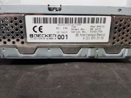 Mercedes-Benz E W211 Radio/CD/DVD/GPS-pääyksikkö 2118702489