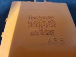 Toyota Yaris Verso Modulo comfort/convenienza 0515002700