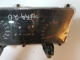 Ford Sierra Geschwindigkeitsmesser Cockpit 87BB10K843CB