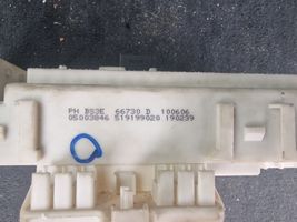 Mazda 3 I Module de fusibles BS3E66730D