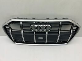 Audi A6 Allroad C8 Grotelės viršutinės 4K0853651G