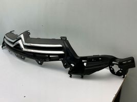 Citroen C4 II Maskownica / Grill / Atrapa górna chłodnicy 9687946280