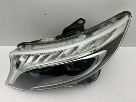 Mercedes-Benz V Class W447 Lampa przednia A4479061401