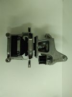 Land Rover Evoque II Supporto di montaggio del motore (usato) K8D26P096AA