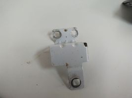 Land Rover Evoque II Supporto di montaggio del parafango K8D216E128AD