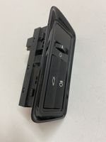 Jaguar XJ X351 Interruptor para abrir la puerta trasera AW9311654AA