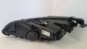 Volkswagen Golf VII Lampa przednia 9001VR4AA0HV