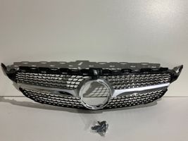 Mercedes-Benz C W205 Etupuskurin ylempi jäähdytinsäleikkö 