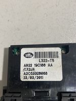 Land Rover Range Rover Sport L320 USB-pistokeliitin AH2219C166AA