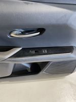 Lexus UX Garniture de panneau carte de porte avant 67702X1044