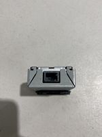 Lexus UX Connecteur/prise USB 8553278010