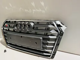 Audi A4 S4 B9 Grotelės viršutinės 