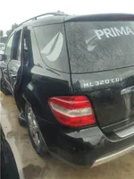 Mercedes-Benz ML AMG W164 Mangueta de dirección de rueda delantera 