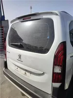 Peugeot Rifter Takaluukun/tavaratilan kansi 