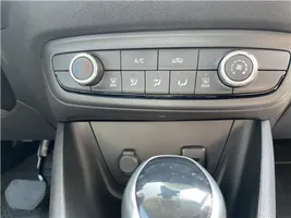 Opel Crossland X Panel klimatyzacji 