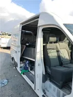 Volkswagen Crafter Etuiskunvaimennin 