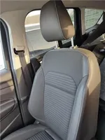 Ford Kuga II Priekinė keleivio sėdynė 