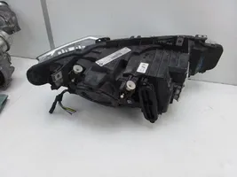 BMW 3 F30 F35 F31 Lampa przednia 7213100000