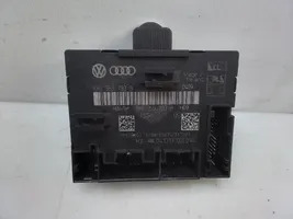 Audi A1 Door central lock control unit/module 8X0959793B