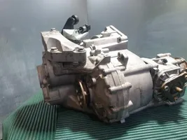 Audi Q3 F3 Caja de cambios manual de 5 velocidades 