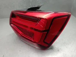 Audi Q2 - Luci posteriori del portellone del bagagliaio 