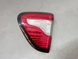 Renault Captur Lampy tylnej klapy bagażnika 