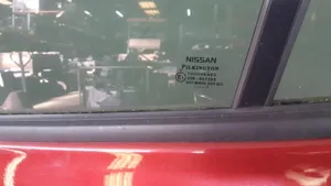 Nissan Leaf I (ZE0) Vetro del finestrino della portiera posteriore 