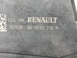 Renault Kangoo II Coupe-mallin oven lukko (kahvan vieressä) 