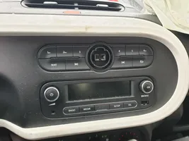 Renault Twingo III Panel / Radioodtwarzacz CD/DVD/GPS 