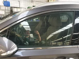 Hyundai Santa Fe priekšējo durvju stikls (četrdurvju mašīnai) 