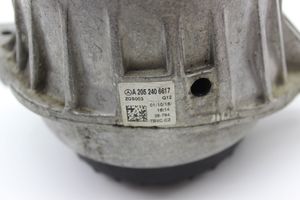 Mercedes-Benz C W205 Supporto di montaggio del motore A2052406617