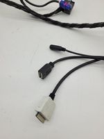 Mercedes-Benz E C207 W207 Connecteur/prise USB 