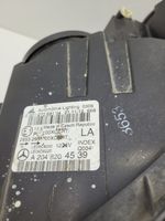 Mercedes-Benz C W204 Lampa przednia A2048204539