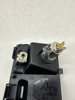 BMW X5 E70 Câble adaptateur AUX 011898102