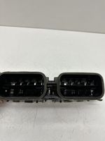 Mercedes-Benz C W204 Griglia di ventilazione centrale cruscotto A2048308454