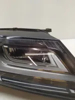 Audi A7 S7 4G Lampa przednia 4G8941004AE