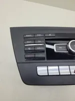 Mercedes-Benz C W204 Radio/CD/DVD/GPS-pääyksikkö A2049009807