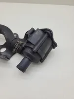 Volkswagen Golf VII Pompe à eau de liquide de refroidissement 5Q0965561B