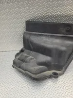 BMW 6 F12 F13 Kita variklio skyriaus detalė 7204336