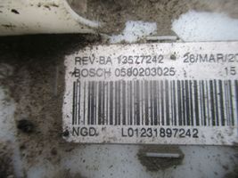 Opel Astra J Serbatoio del carburante 13577242