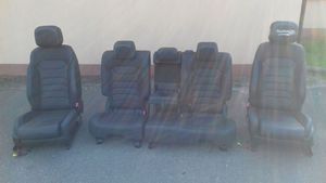 Volkswagen Touareg III Seat set 