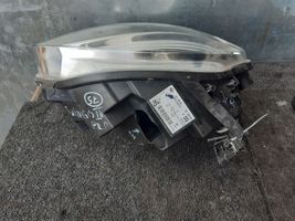 Renault Twingo III Lampa przednia 