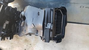 Volkswagen Touareg III Salono oro mazgo komplektas 4M1820001K