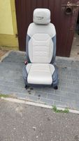 Volkswagen Touareg III Asiento delantero del conductor 