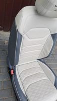 Volkswagen Touareg III Asiento delantero del conductor 