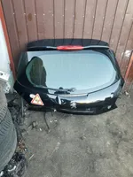 Peugeot 208 Заднее стекло 